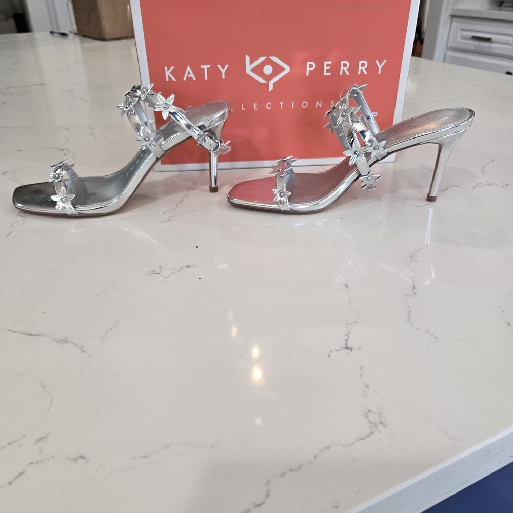 Katy Perry Collections Metallic Star Heels